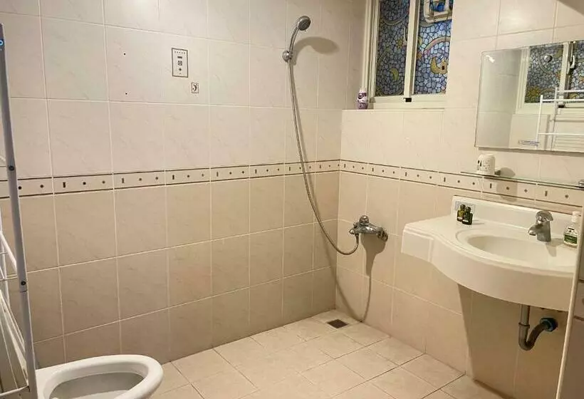 اتاق استاندارد با چشم‌انداز باغ, Mandy's House B&b
