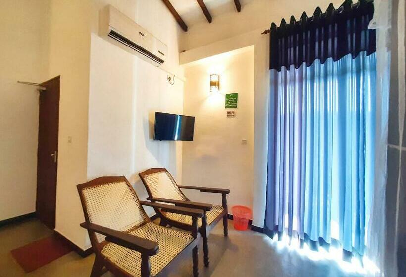 غرفة سوبيريور, Unawatuna Guest