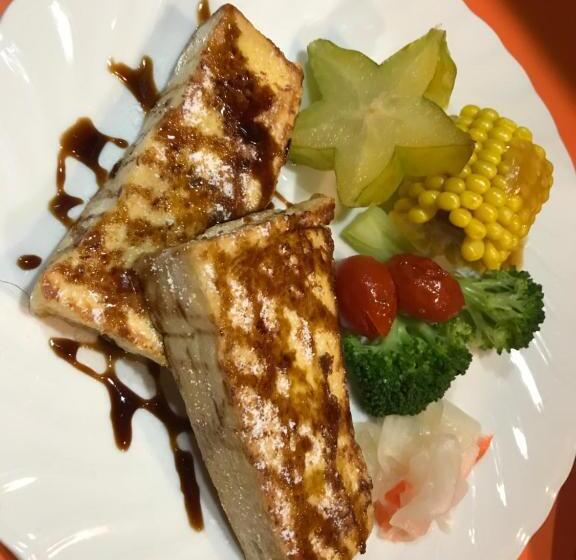 اتاق استاندارد, A Home