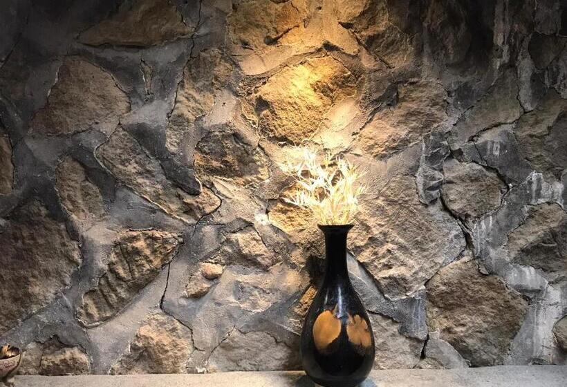 کلبه ییلاقی, A Home