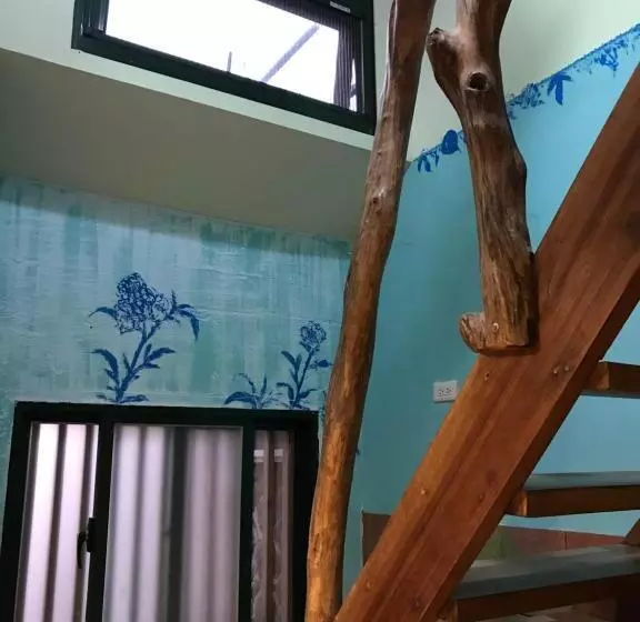 اتاق استاندارد, A Home