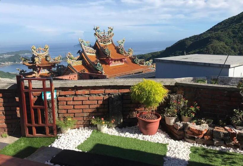 خانه 1 خوابه, A Home