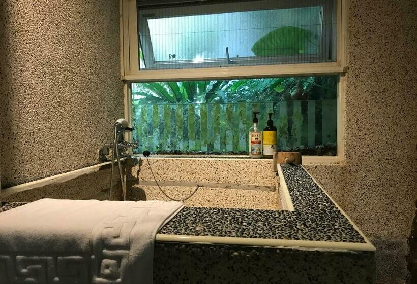 کلبه ییلاقی سوپریور یک خوابه, A Home