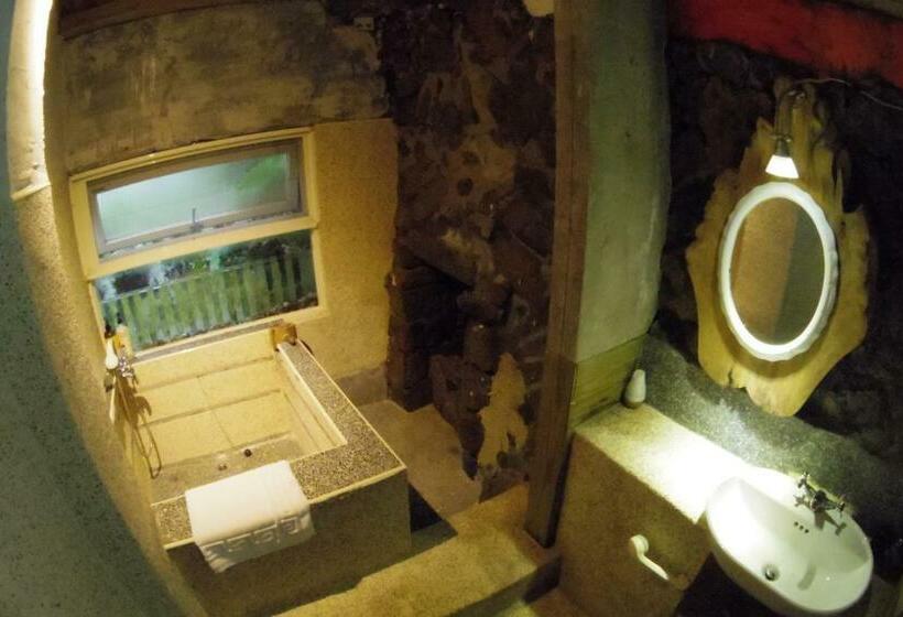 کلبه ییلاقی سوپریور یک خوابه, A Home