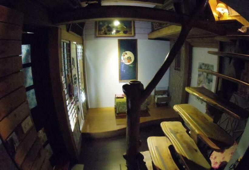 کلبه ییلاقی سوپریور یک خوابه, A Home