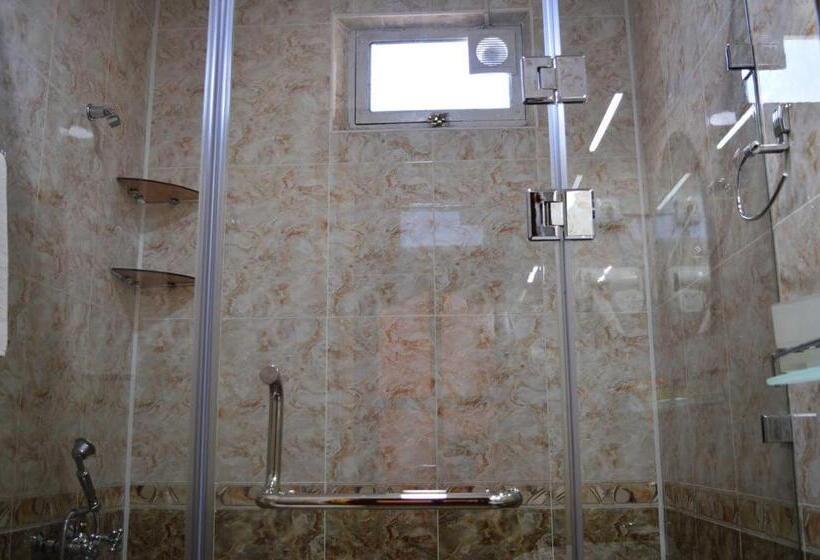 سوییت جونیور, Jahongir