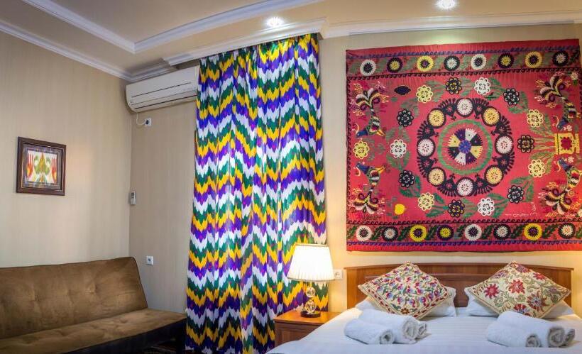 سوییت جونیور, Jahongir