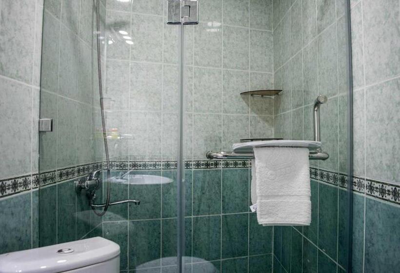 اتاق اکونومی یک تخته, Jahongir