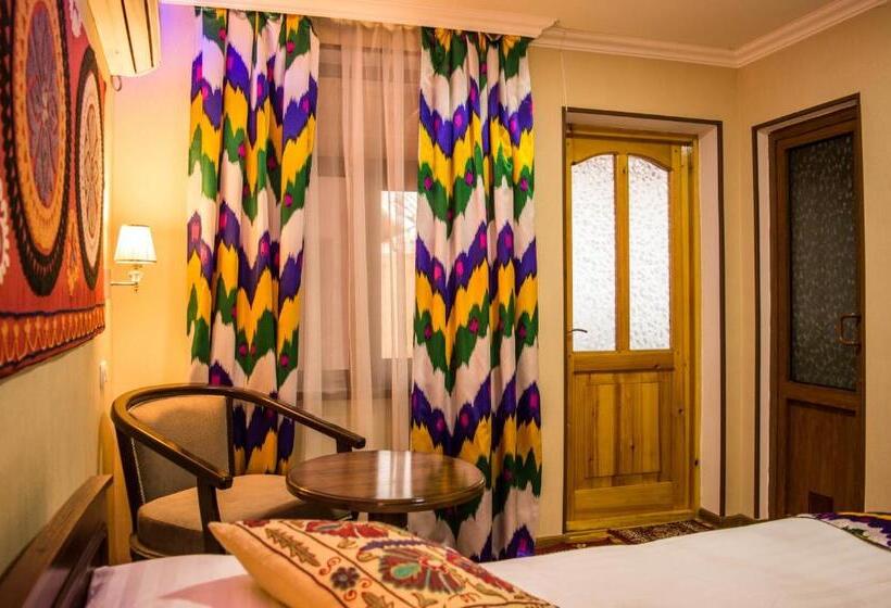 اتاق اکونومی یک تخته, Jahongir