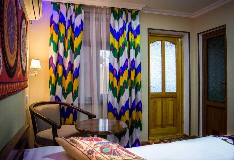 اتاق اکونومی یک تخته, Jahongir