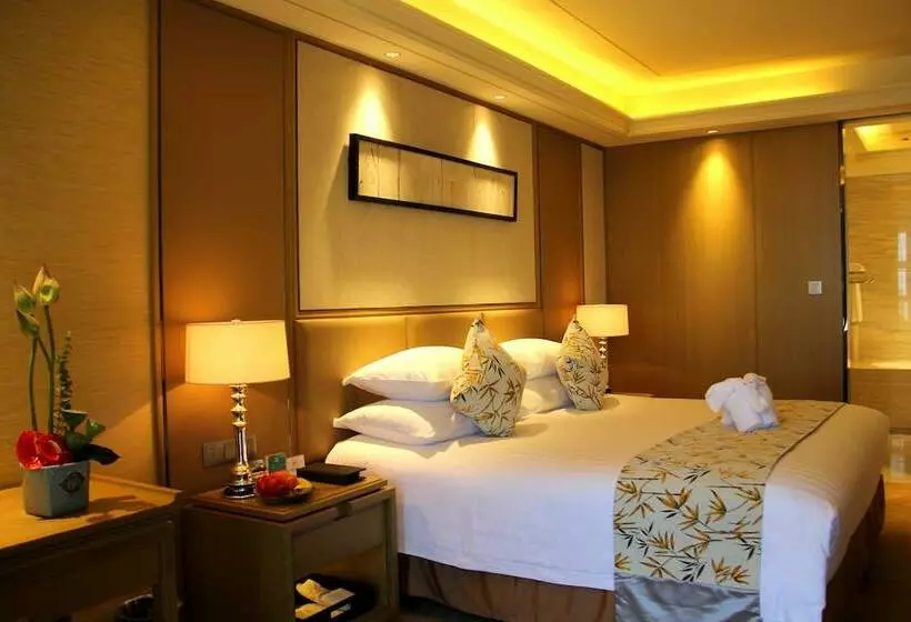 シティビューのデラックスルーム, New Century Grand Hotel Hangzhou Zheshang