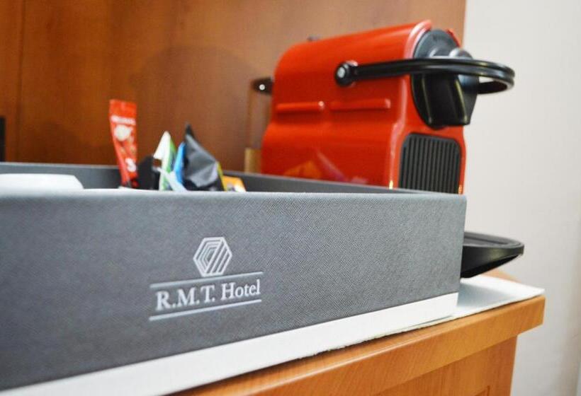 Quarto superior, Athos R.m.t