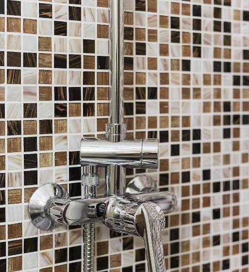 Quarto standard, Athos R.m.t