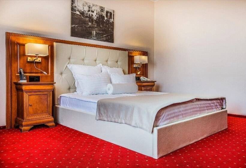 Quarto superior, Athos R.m.t