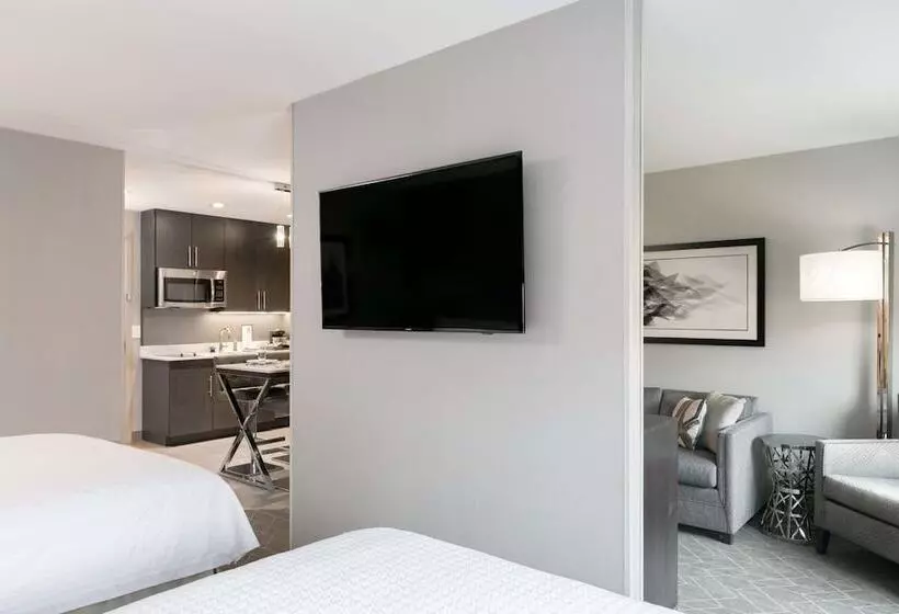 プレミアムスタジオ, Homewood Suites By Hilton Boston Logan Airport Chelsea