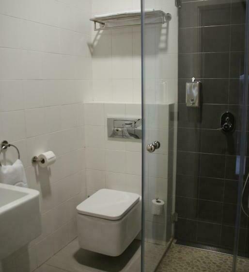 اتاق خانوادگی, Ritual Alameda Sevilla