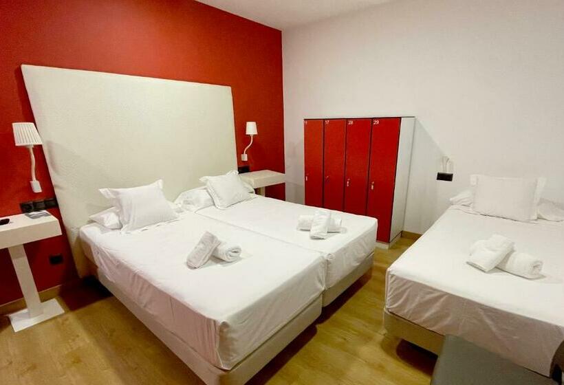 اتاق استاندارد سه تخته با سرویس بهداشتی مشترک, Ritual Alameda Sevilla