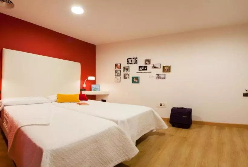 اتاق استاندارد با سرویس بهداشتی مشترک, Ritual Alameda Sevilla