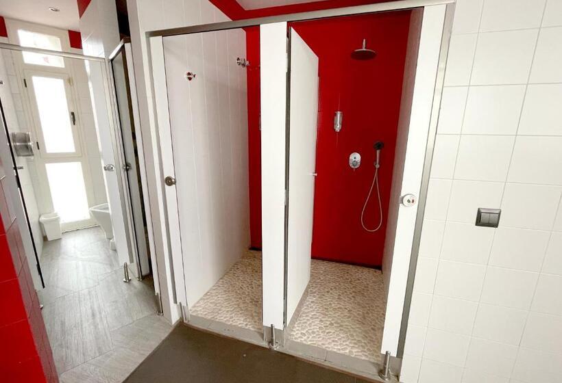 اتاق استاندارد با سرویس بهداشتی مشترک, Ritual Alameda Sevilla