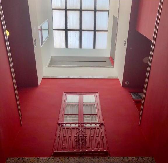 اتاق استاندارد سه نفره, Ritual Alameda Sevilla