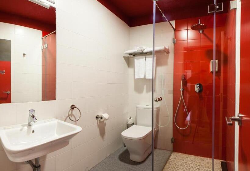 اتاق استاندارد سه نفره, Ritual Alameda Sevilla