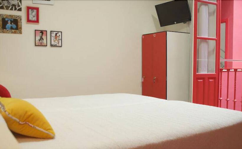 اتاق استاندارد با سرویس بهداشتی مشترک, Ritual Alameda Sevilla