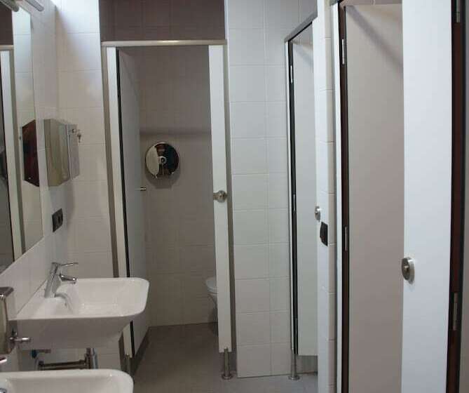 اتاق استاندارد با سرویس بهداشتی مشترک, Ritual Alameda Sevilla