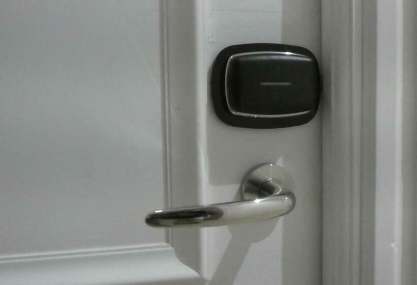 Семейный Номер, Plaza Pombo B&b   Hostal