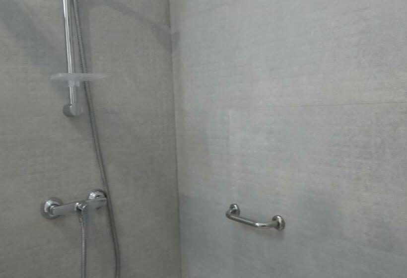 스탠다드 트리플 룸, Plaza Pombo B&b   Hostal