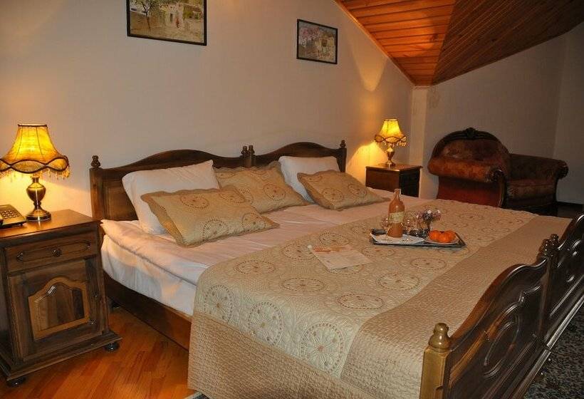 غرفة قياسية, Samarkand Safar