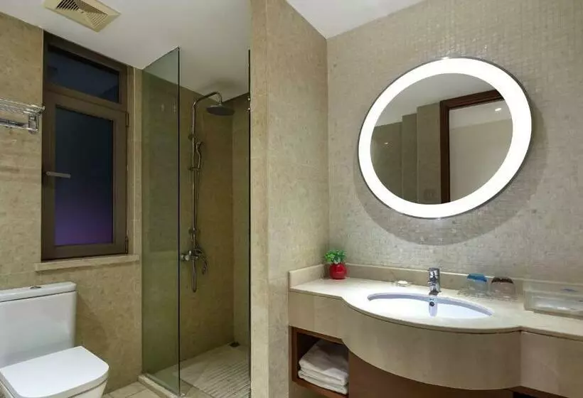 Deluxe Suite Sea View, Sanya Seacube Holiday