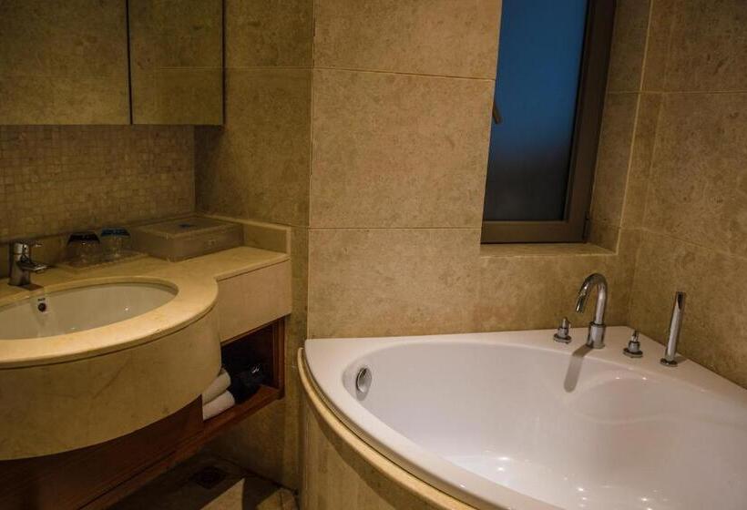 سوئیت خانواده 2 خوابه, Sanya Seacube Holiday