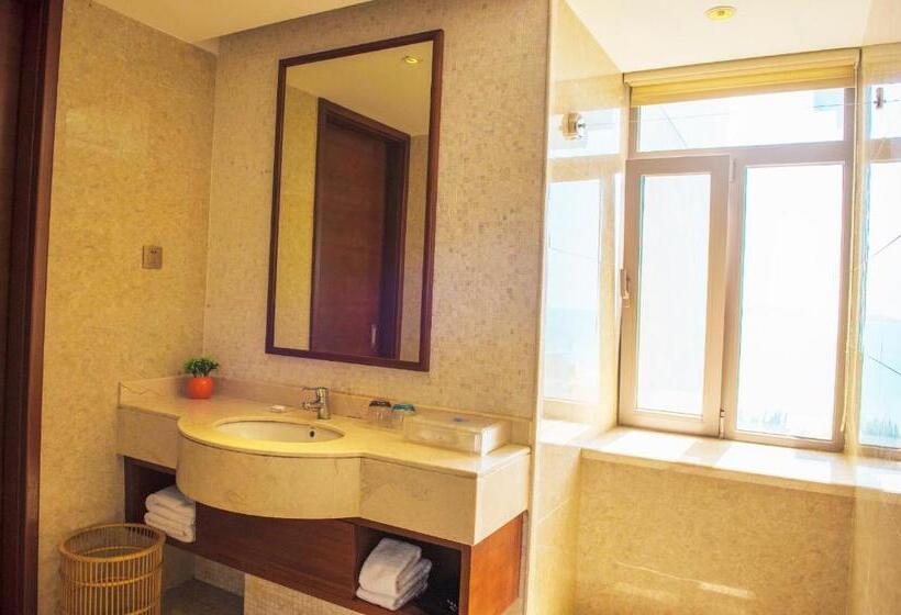 اتاق سوپریور با تخت بزرگ, Sanya Seacube Holiday