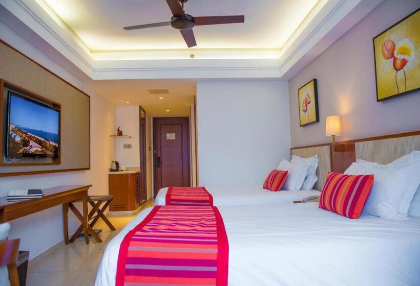 带大床的豪华间, Sanya Seacube Holiday