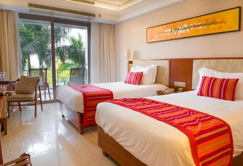 اتاق سوپریور با تخت بزرگ, Sanya Seacube Holiday