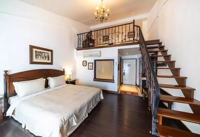 سوییت دوبلکس, Shangrila Boutique