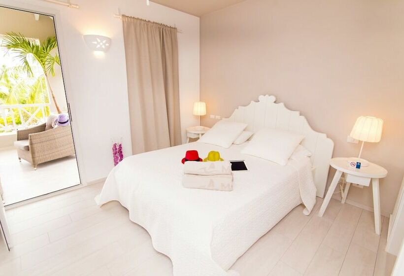 1 Bedroom Penthouse Apartment, TRACADERO Beach Club & Holidays Rentals