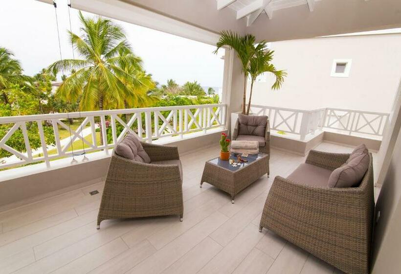 سوئیت پنت هاوس, TRACADERO Beach Club & Holidays Rentals