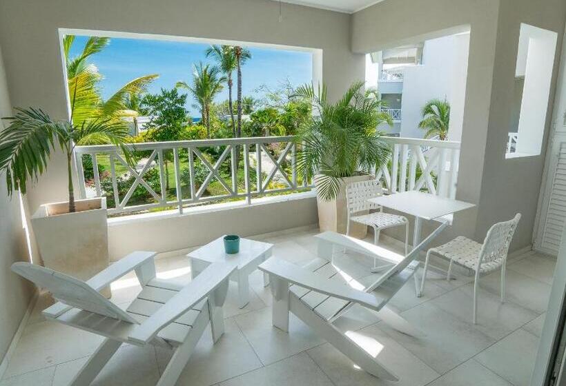 سوییت, TRACADERO Beach Club & Holidays Rentals