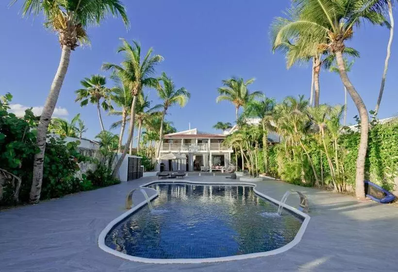 1 Bedroom Deluxe Villa