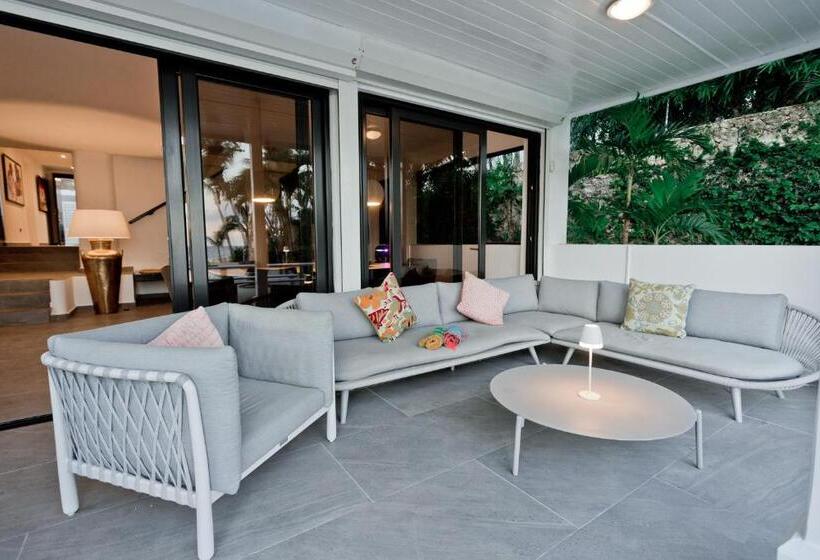 ویلای لوکس 1 خوابه, TRACADERO Beach Club & Holidays Rentals