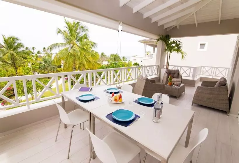1 Bedroom Penthouse Apartment, TRACADERO Beach Club & Holidays Rentals