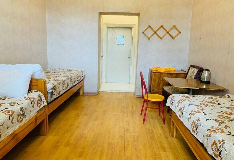 Chambre Triple Standard, Songino Budget Resort