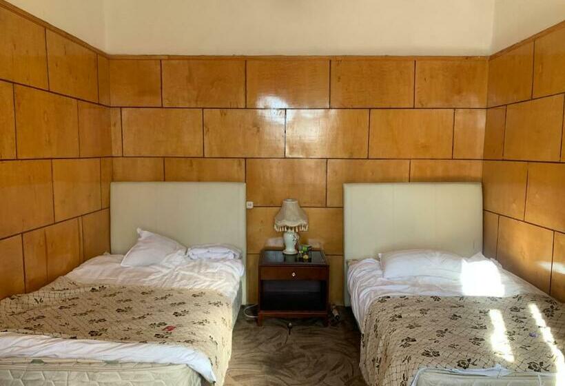 Chambre Familiale, Songino Budget Resort