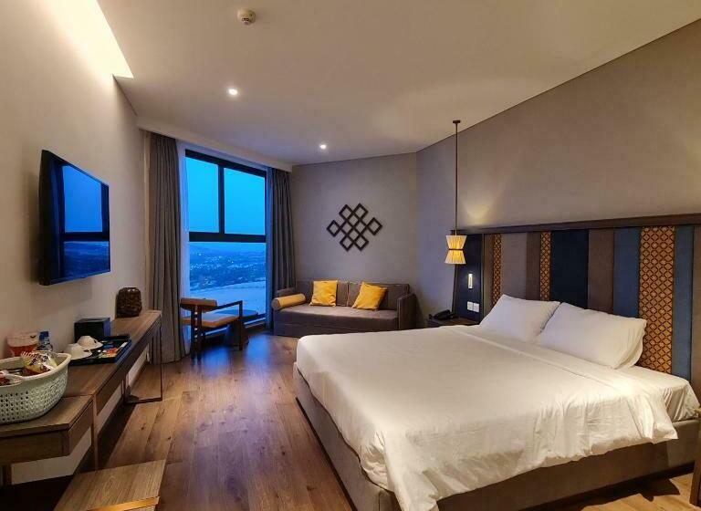 آپارتمان 1 خوابه, Gold View