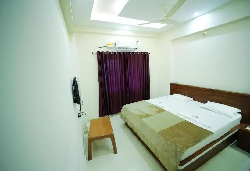 Deluxe-huone, Radhma Residency