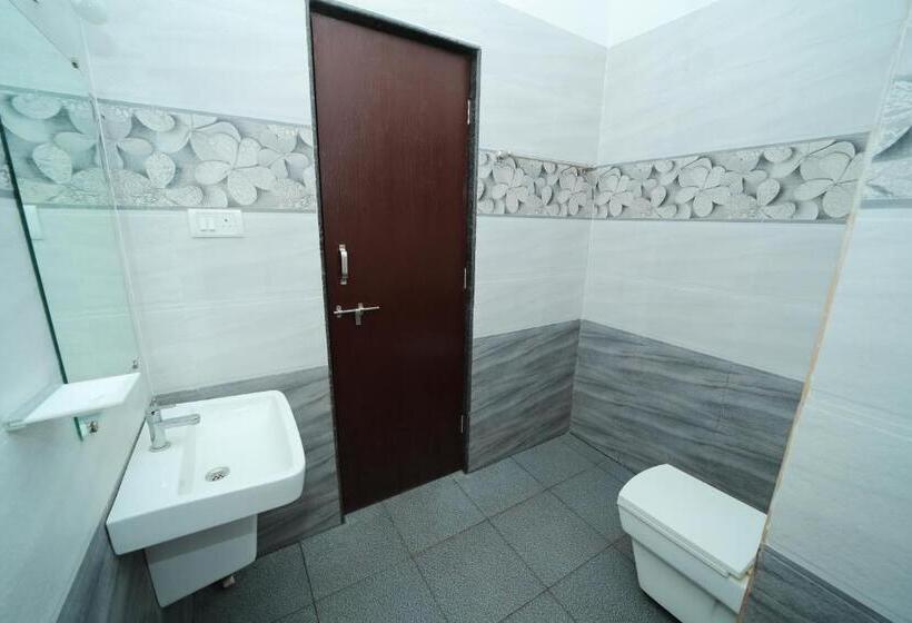 豪华房间, Radhma Residency