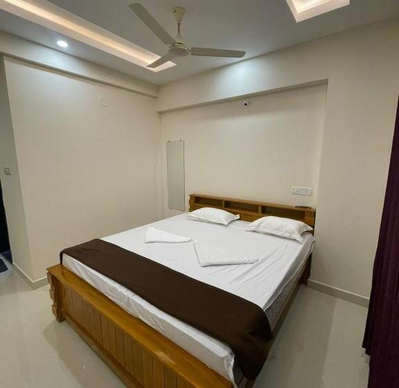 豪华房间, Radhma Residency