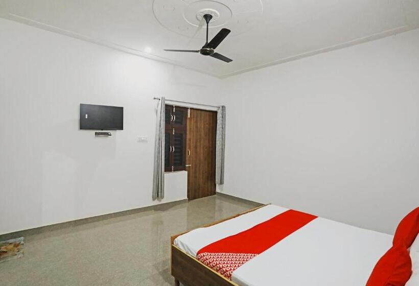 트리플 클래식 룸, Oyo Flagship Hotel Yuvraj Plaza