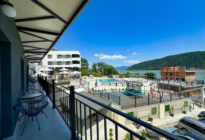 اتاق استاندارد, Partizan Resort